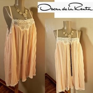 oscar de la renta plus size